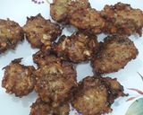 A picture of step 3 of Mixdal cabbage vada.