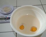Foto langkah ke 1 dari resep Roti Empuk sumber Yt @mama Ezy.