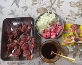 Foto langkah ke 1 dari resep Tumis Daging Sosis Bbq.