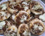 صورة لخطوة 5 من وصفة طريقه البيتزا 😋😍