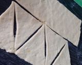 Foto del paso 3 de la receta: Medialunas de manteca express🥐