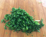 Foto del paso 2 de la receta: Ensalada de porotos con pimientos y ciboulette