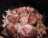 Foto del paso 6 de la receta: Cordero confitado en salsa de especieas exóticas y habas