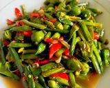Foto langkah ke 4 dari resep Tumis Bunga Genjer (tidak pahit dan warnanya tetap hijau segar).
