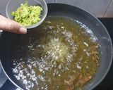 કણકી કોથમીર ખીચું (Kanki Kothmir Khichu recipe in Gujarati) રેસીપી સ્ટેપ2ફોટો