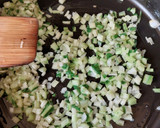 Foto del paso 3 de la receta: Salteado de acelgas y champiñones