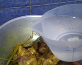 Foto langkah ke 4 dari resep Ayam Kari Kuning.