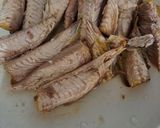 Foto langkah ke 1 dari resep Ikan Tongkol Kuah Cabe Hijau.