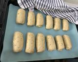 A picture of step 3 of Garlic Bread Roll & Garlic Cheese Bun.