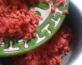 A picture of step 2 of Gajar ka halwa.