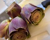 Foto del passaggio 2 della ricetta Carciofi a fiore 🌹 in padella