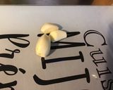 Une image de l'étape 2 de Bœuf aux girolles et persil.