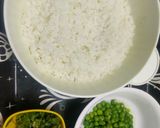 A picture of step 1 of Green Peas Jeera Rice.