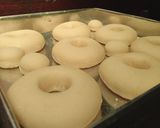 Foto langkah ke 3 dari resep Donat empuk menul tanpa kentang.
