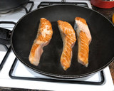 Foto del paso 2 de la receta: Salmón a la naranja a mi manera con champiñones laminados