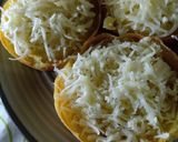 Foto langkah ke 9 dari resep Martabak Manis Mini.