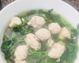 Hình bước làm 2 của món Canh mọc nấu sà lách xoong 😊