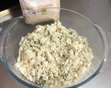 A picture of step 2 of Scallion (Spring Onion) cream Crackers.