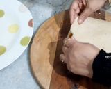 A picture of step 8 of Pizza Paratha (without onion & garlic).