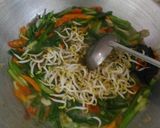 Foto langkah ke 5 dari resep Tumis santan/Lodeh sayuran.