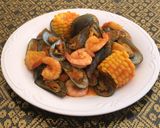 Foto langkah ke 10 dari resep Seafood Saus Padang.
