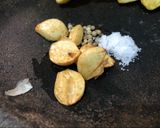 Foto langkah ke 2 dari resep Perkedel Kentang Simple.
