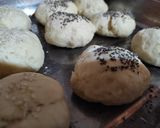 Foto del paso 3 de la receta: Pancitos con queso rallado