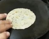 A picture of step 5 of Rice Sesamey Masala Roti.