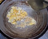 Foto langkah ke 3 dari resep Nasi Goreng.