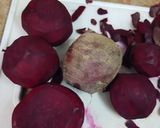 A picture of step 1 of Beetroot (Chukandar ke qatlay).