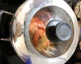 Hình bước làm 2 của món Bún hải sản mẹ Nga!