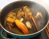 Foto del paso 2 de la receta Arroz con bogavante para "el día de la madre"