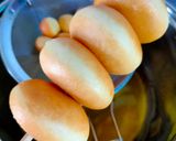 Foto langkah ke 4 dari resep Donat Empuk Metode Autolisis - Dijamin Sukses White Ring.