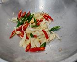 Foto langkah ke 2 dari resep Tumis Tempe Labu Siam.