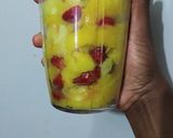 A picture of step 1 of Mixed fruit smoothie#themechallenge.