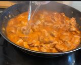 Foto del paso 5 de la receta: Estofado de pavo con guisantes