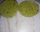 A picture of step 8 of Pumpkin leaves ki crispy puri.