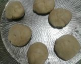 A picture of step 2 of Onion samosa.