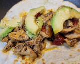 Foto del paso 6 de la receta: Tacos de pollo y aguacate