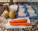 Foto del paso 1 de la receta: Bacalao con patatas y carlotas con tomate 😋😋😜