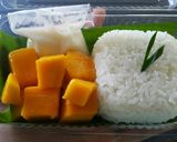 Foto langkah ke 5 dari resep Manggo sticky rice.
