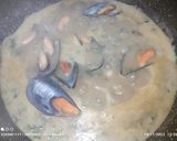 Foto del paso 8 de la receta Sepia en salsa verde con Surimi