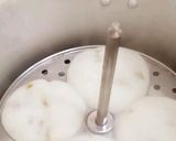 A picture of step 4 of Chicken idli recipe - chicken stuffed idli - idli recipes.