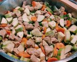 Kókuszos zöldséges csirke, tojásos rizzsel recept fázis 3 fotója