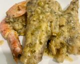 Foto del paso 6 de la receta: Colitas de rape en salsa verde con almejas y gambas