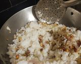 A picture of step 2 of Fried rice with sprouts.
