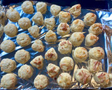 Foto del paso 4 de la receta: Scones de Queso 🧀 (tipo Starbucks, sin huevo y deli! 😋)