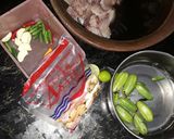 Foto langkah ke 1 dari resep Asam Keueng Ikan Tuna.