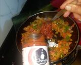 A picture of step 4 of Spicy Sechzwan Bread.