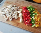 Foto del paso 1 de la receta: Risotto de pimientos 🌶 y setas 🍄